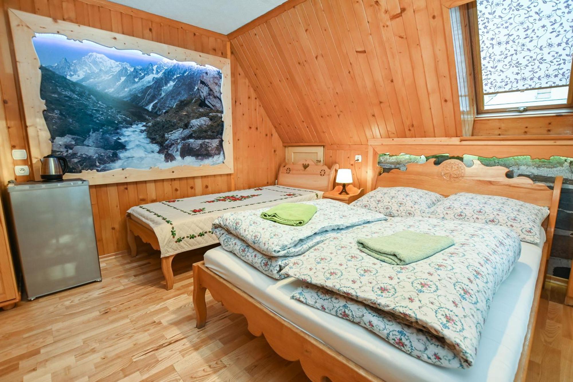 Wesoła Chatka - Krupówki 37a Zakopane Exterior foto